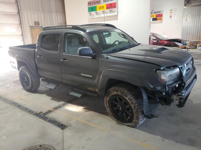 3TMLU42N19M027011 - 2009 TOYOTA TACOMA DOUBLE CAB Grau Foto 4