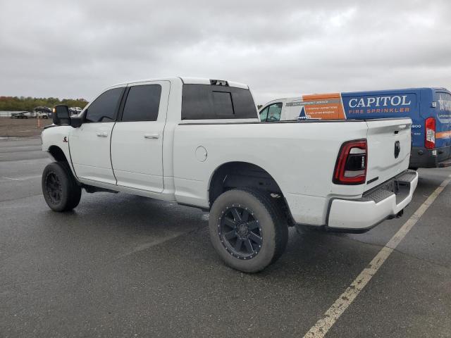 3C6UR5FL5RG228422 - 2024 RAM 2500 LARAMIE Blanco foto 2