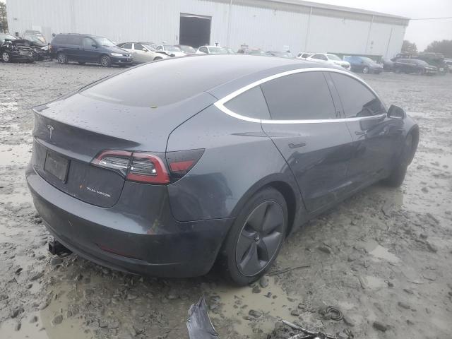 5YJ3E1EBXLF621833 - 2020 TESLA MODEL 3 GRAY photo 3