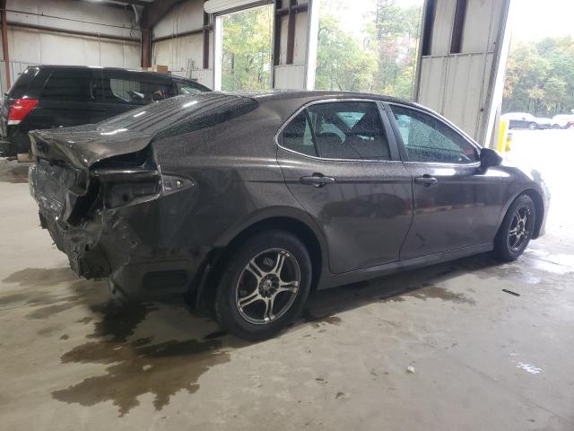 4T1B11HK3JU054481 - 2018 TOYOTA CAMRY L CHARCOAL photo 3