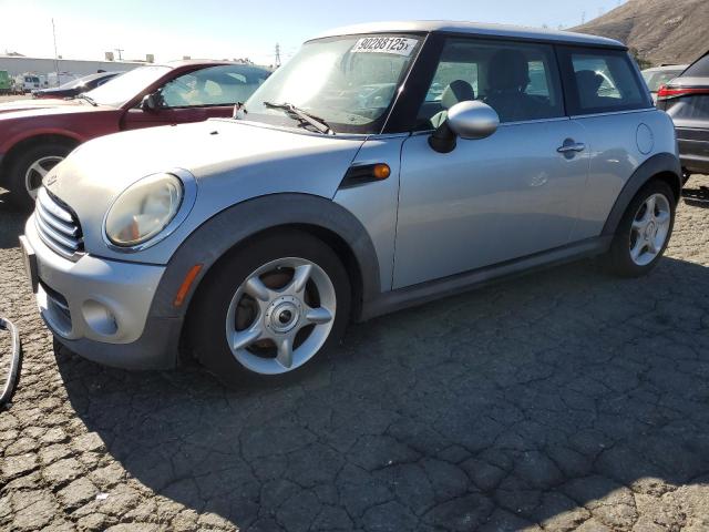 2011 MINI COOPER, 