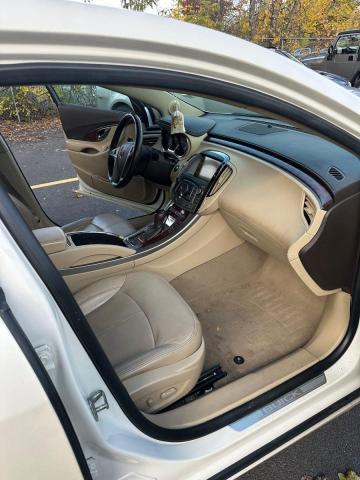 1G4GF5E31CF372702 - 2012 BUICK LACROSSE PREMIUM WHITE photo 5