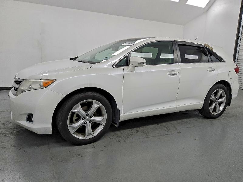 2015 TOYOTA VENZA LE, 
