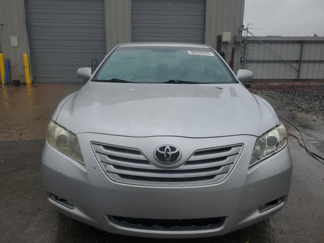 4T4BE46K48R046625 - 2008 TOYOTA CAMRY CE 银色 照片 5