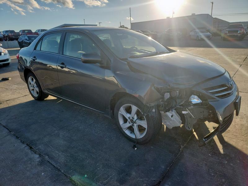 JTDBU4EE6DJ122161 - 2013 TOYOTA COROLLA BASE 灰色 照片 4