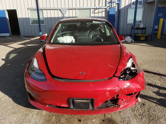 5YJ3E1EA1JF044923 - 2018 TESLA MODEL 3 წითელი ფოტო 5
