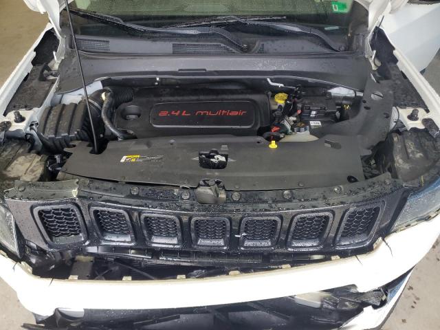 3C4NJDCB9JT222192 - 2018 JEEP COMPASS LIMITED Blanc photo 12