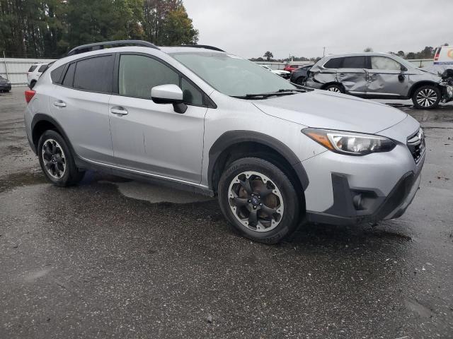 JF2GTAEC9M8681153 - 2021 SUBARU CROSSTREK PREMIUM 银色 照片 4