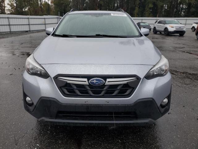 JF2GTAEC9M8681153 - 2021 SUBARU CROSSTREK PREMIUM 银色 照片 5