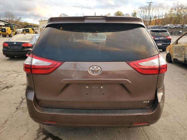 5TDYZ3DC4JS963349 - 2018 TOYOTA SIENNA XLE Коричневый фото 6