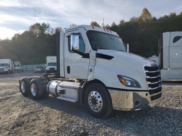 2022 FREIGHTLINER CASCADIA 1, 