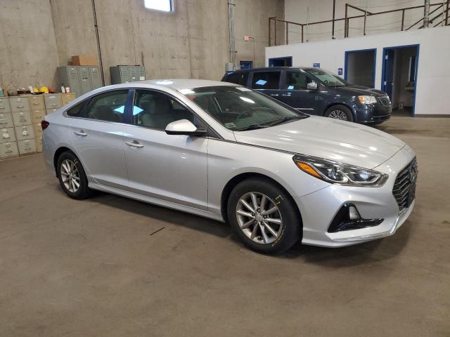 5NPE24AF5JH611575 - 2018 HYUNDAI SONATA SE SILVER photo 4