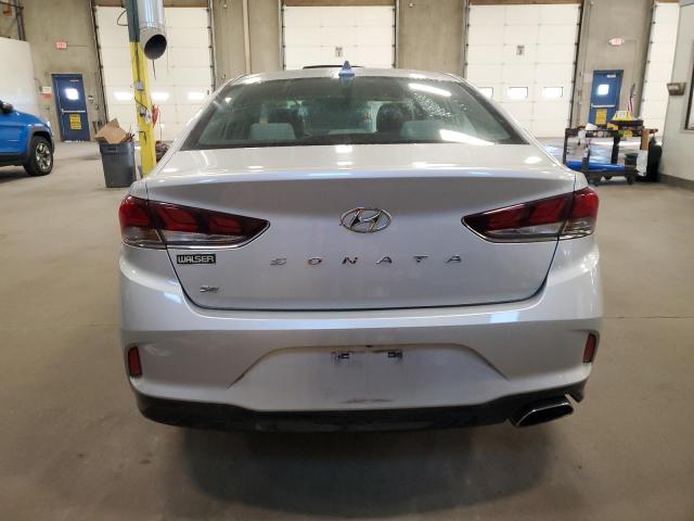 5NPE24AF5JH611575 - 2018 HYUNDAI SONATA SE SILVER photo 6