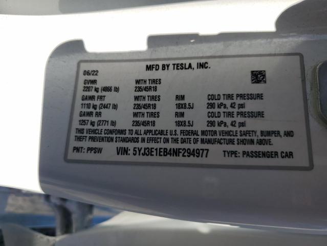 5YJ3E1EB4NF294977 - 2022 TESLA MODEL 3 WHITE photo 13