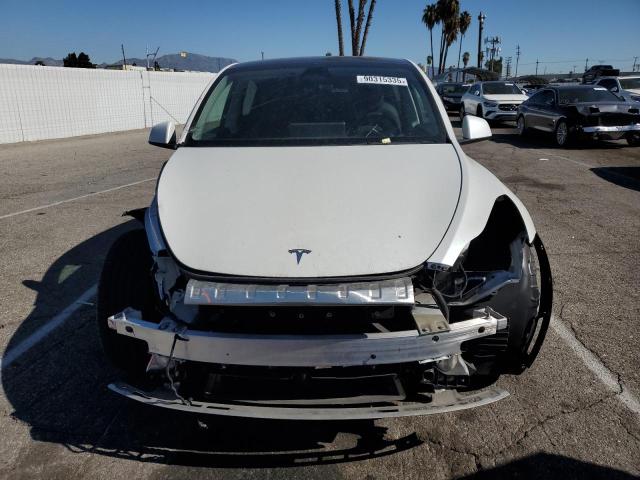 7SAYGDEF0PF606013 - 2023 TESLA MODEL Y Weiß Foto 5