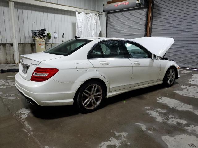 WDDGF8AB9DR279967 - 2013 MERCEDES-BENZ C 300 4MATIC WHITE photo 3