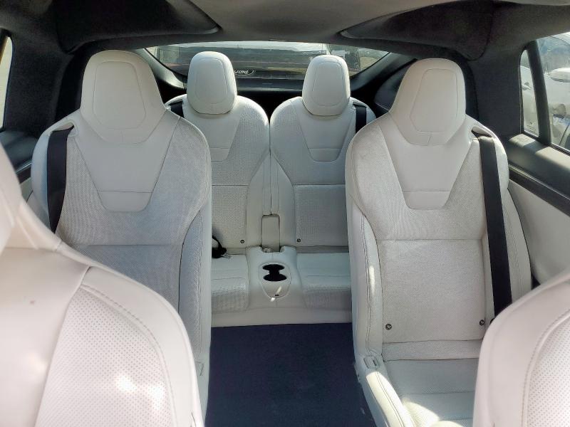 5YJXCBE40GF001352 - 2016 TESLA MODEL X RED photo 10