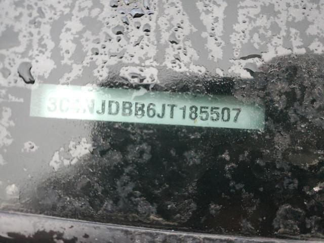 3C4NJDBB6JT185507 - 2018 JEEP COMPASS LATITUDE Szary zdjęcie 14