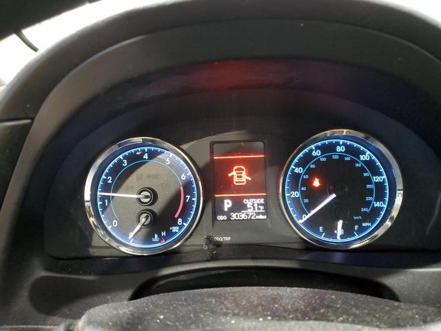 5YFBURHE4KP915881 - 2019 TOYOTA COROLLA L WHITE photo 9