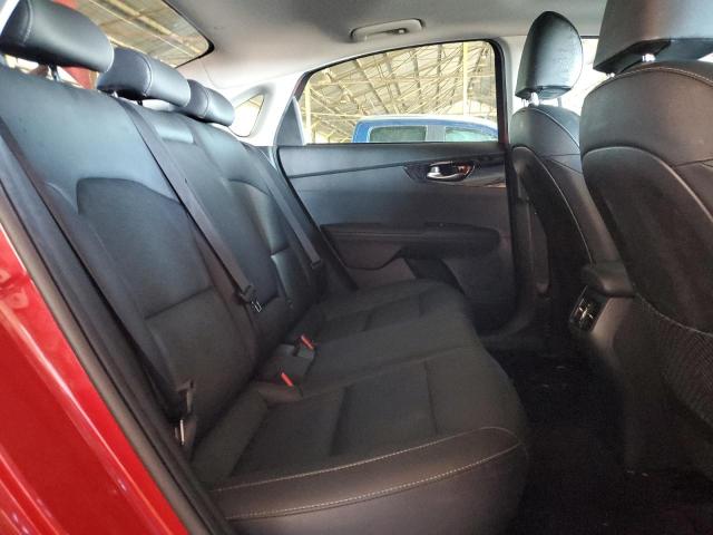 3KPF54AD2ME307980 - 2021 KIA FORTE EX RED photo 10