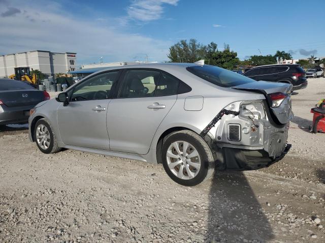 JTDEPMAEXMJ159675 - 2021 TOYOTA COROLLA LE SILVER photo 2