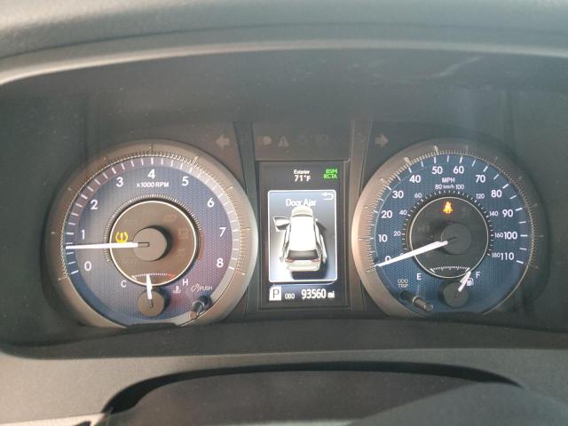 5TDYZ3DC5KS994546 - 2019 TOYOTA SIENNA XLE WHITE photo 9