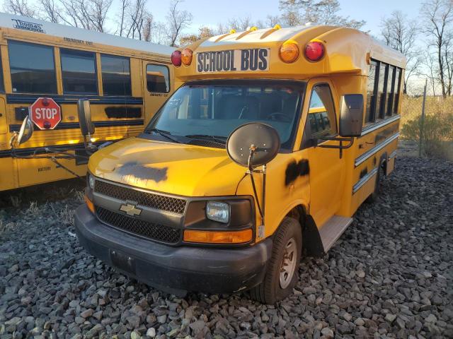 1GB0G2BA5C1181919 - 2012 CHEVROLET EXPRESS G3 YELLOW photo 2