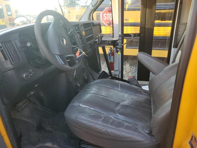 1GB0G2BA5C1181919 - 2012 CHEVROLET EXPRESS G3 YELLOW photo 5