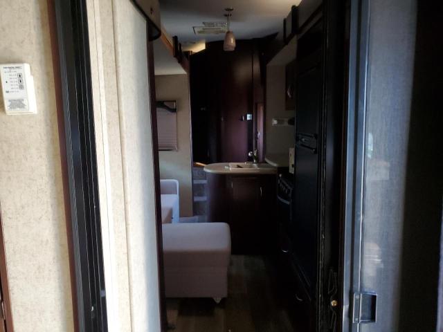 5SFCG3827DE260854 - 2013 HEARTLAND TOY HAULER 棕色 照片 6