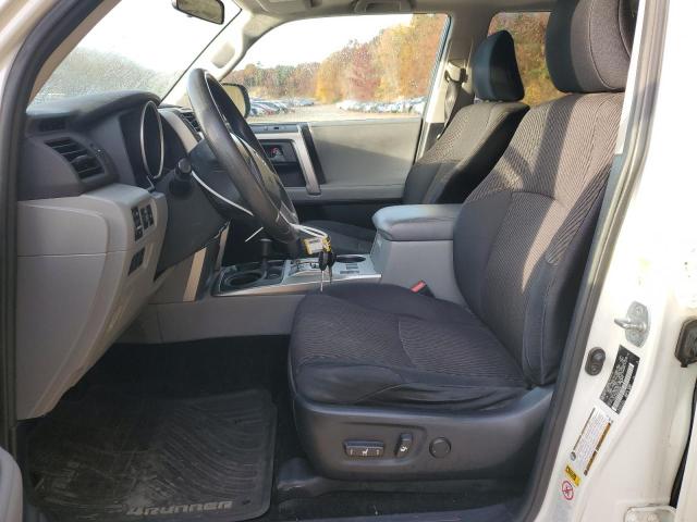 JTEBU5JR2A5004557 - 2010 TOYOTA 4RUNNER SR5 WHITE photo 7