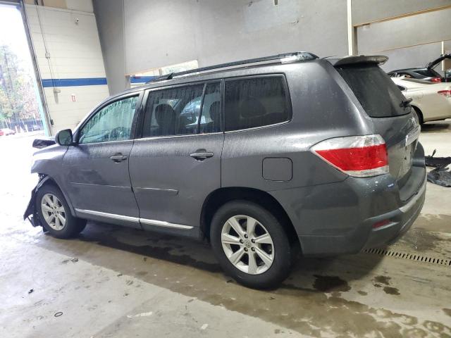 5TDBK3EH7DS188604 - 2013 TOYOTA HIGHLANDER BASE GRAY photo 2