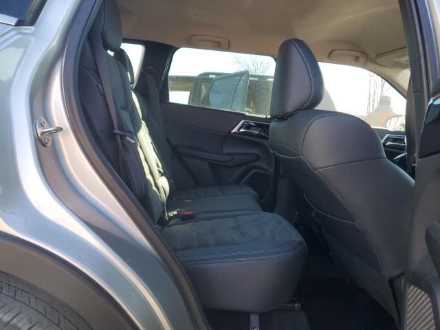 JA4J4UA81PZ024988 - 2023 MITSUBISHI OUTLANDER SE Gümüş foto 10