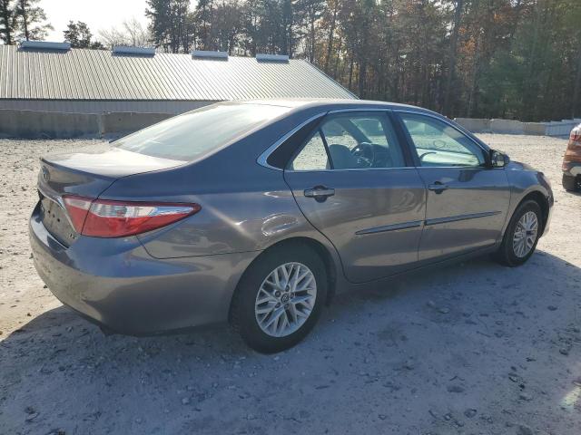 4T1BF1FK2HU366497 - 2017 TOYOTA CAMRY LE GRAY photo 3