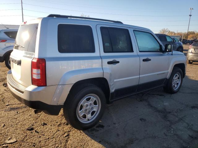 1C4NJPBA8DD246732 - 2013 JEEP PATRIOT SPORT فضي صورة 3