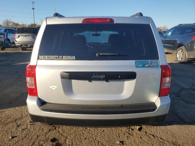 1C4NJPBA8DD246732 - 2013 JEEP PATRIOT SPORT فضي صورة 6