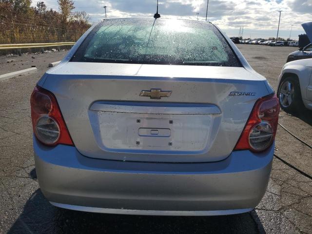 1G1JA5SHXF4131187 - 2015 CHEVROLET SONIC LS SILVER photo 6