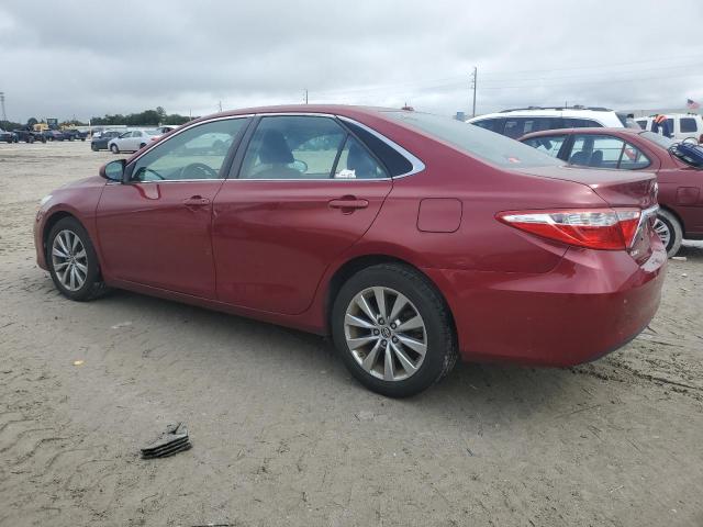 4T1BF1FK7FU986582 - 2015 TOYOTA CAMRY LE MAROON photo 2