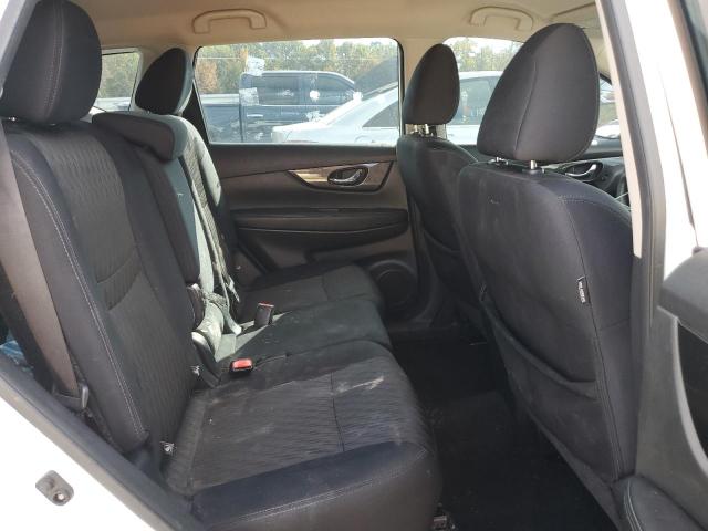 5N1AT2MT9JC708223 - 2018 NISSAN ROGUE S WHITE photo 11