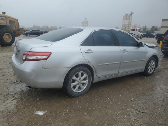 4T4BF3EK9BR138314 - 2011 TOYOTA CAMRY BASE SILVER photo 3