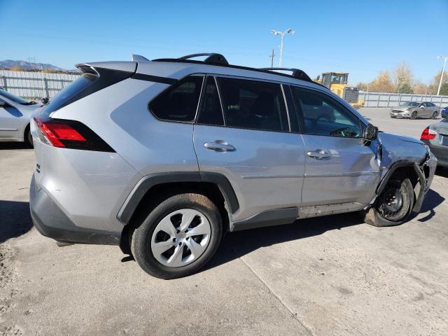 2T3F1RFV3LC103669 - 2020 TOYOTA RAV4 LE Серебристый фото 3