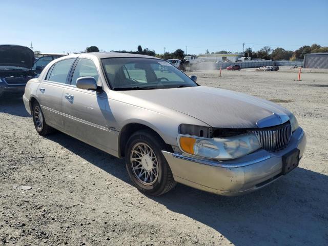1LNHM82W1YY873305 - 2000 LINCOLN TOWN CAR SIGNATURE ბეჟი ფოტო 4