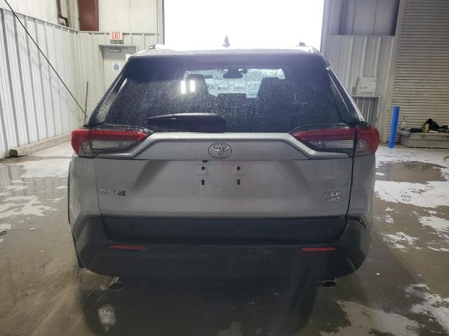 2T3P1RFV3SC536122 - 2025 TOYOTA RAV4 XLE SILVER photo 6