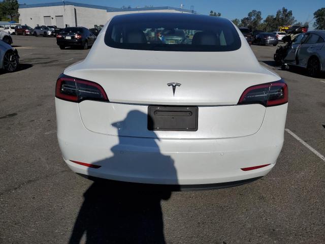 5YJ3E1EA1LF633165 - 2020 TESLA MODEL 3 თეთრი ფოტო 6