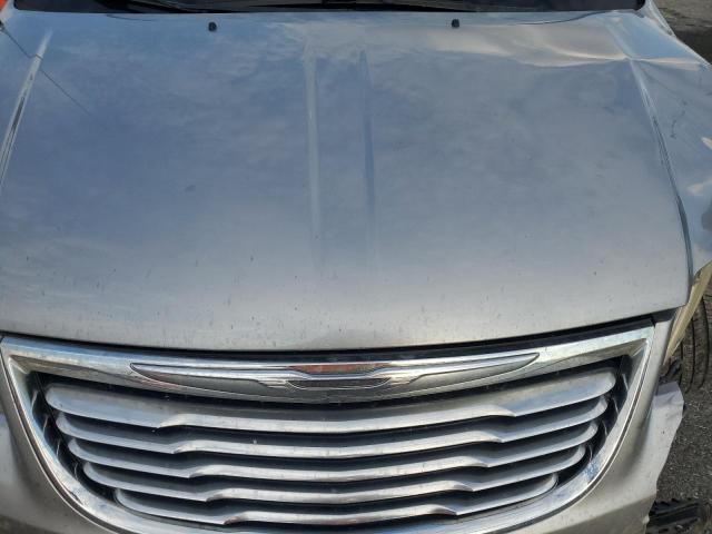 2C4RC1BG5DR584325 - 2013 CHRYSLER TOWN & COU TOURING SILVER photo 12