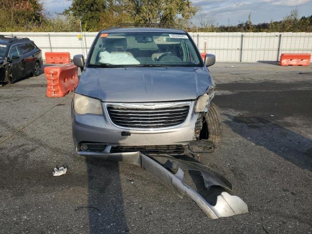 2C4RC1BG5DR584325 - 2013 CHRYSLER TOWN & COU TOURING SILVER photo 5