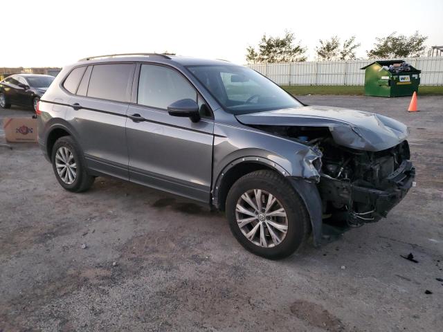 3VV1B7AX3JM121804 - 2018 VOLKSWAGEN TIGUAN S GRAY photo 4