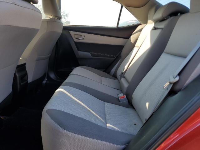 5YFBURHE9JP823616 - 2018 TOYOTA COROLLA L RED photo 10