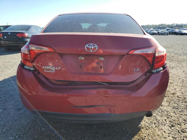 5YFBURHE9JP823616 - 2018 TOYOTA COROLLA L RED photo 6