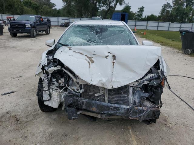 5YFBURHEXKP917103 - 2019 TOYOTA COROLLA L 白色 照片 5