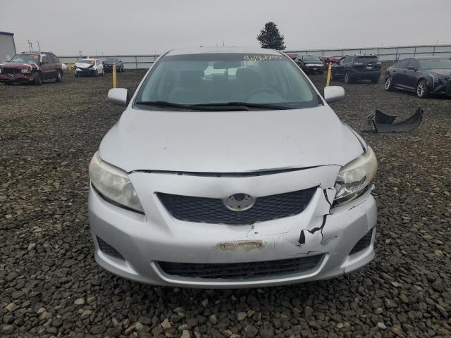 1NXBU40E69Z071432 - 2009 TOYOTA COROLLA BASE Серебристый фото 5